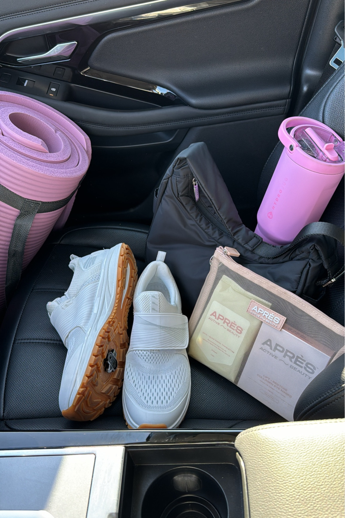 Workout Essentials!!! Spin shoes, yoga mat, lululemon bag, water bottle, and apres beauty wipes and eye patches💗

#LTKActive #LTKGiftGuide #LTKFitness