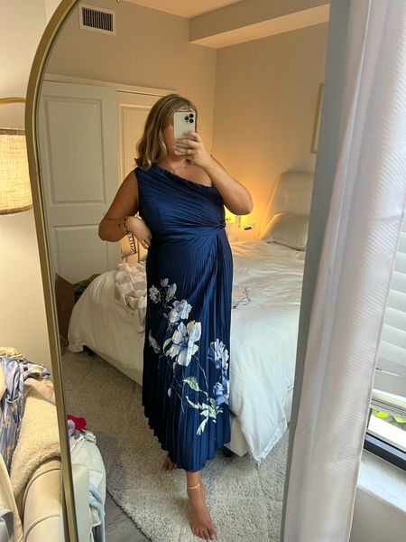 Abercrombie summer wedding guest dresses, Abercrombie wedding looks, summer dresses from Abercrombie 

Size 14/xl and this is a bit small
Wearing size large tall 

#LTKWedding #LTKMidsize #LTKStyleTip
