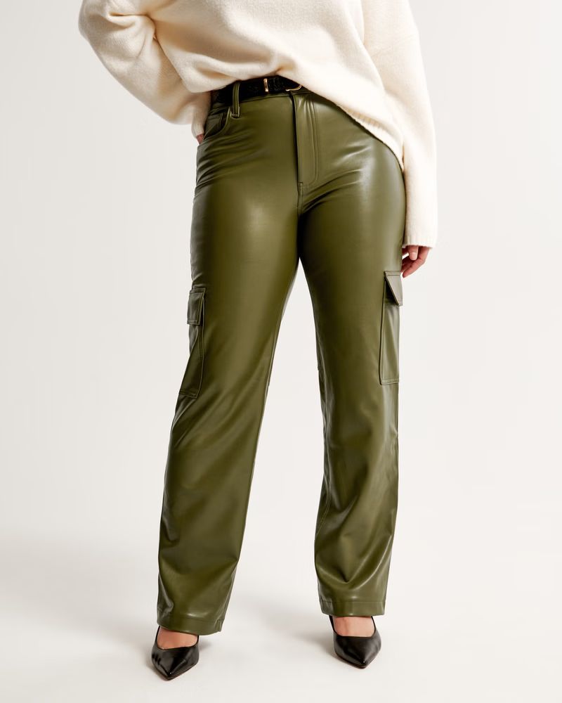 Curve Love Vegan Leather Cargo 90s Relaxed Pant | Abercrombie & Fitch (US)