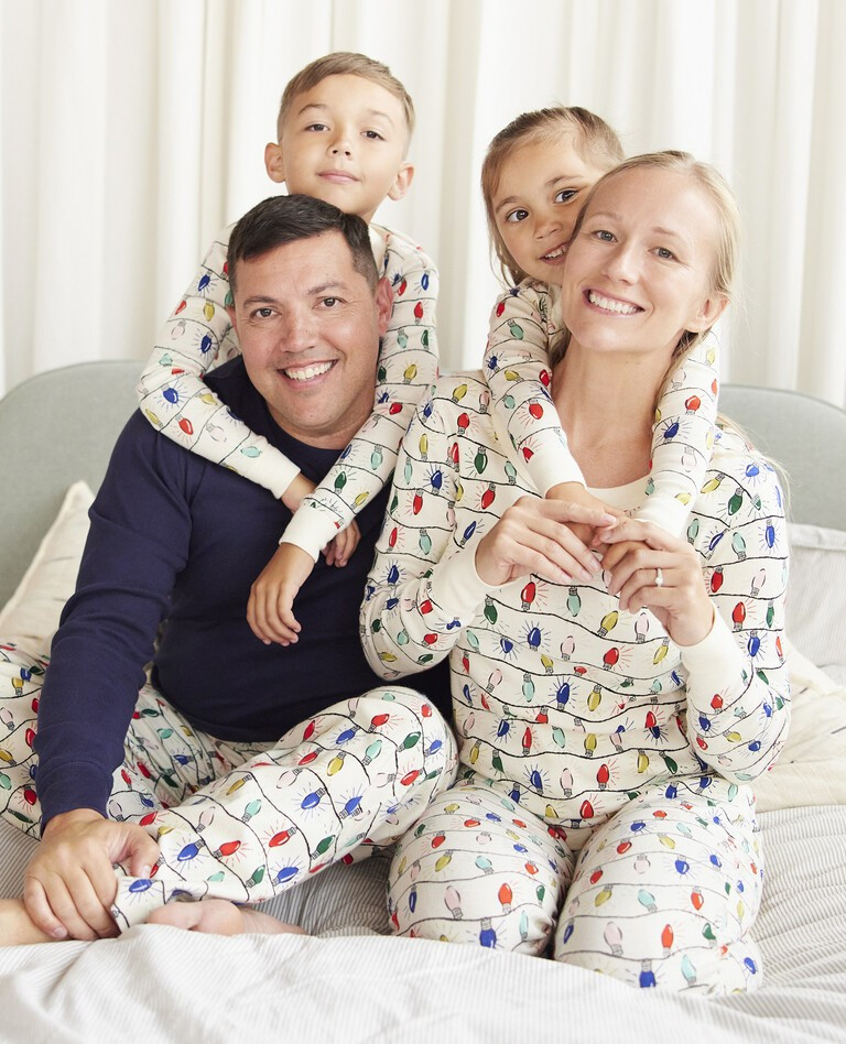 Bright Bulbs Matching Family Pajamas​ | Hanna Andersson