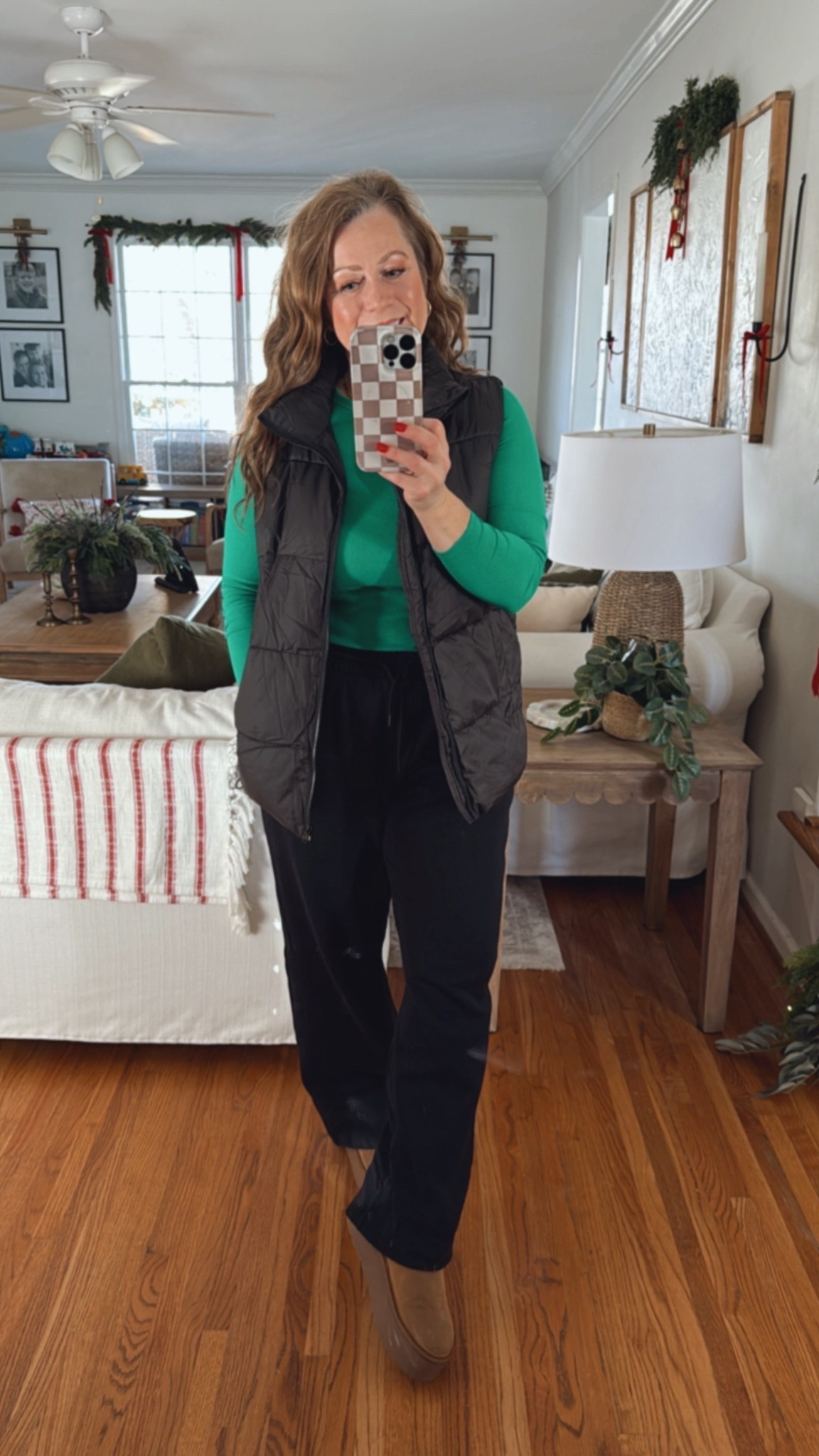 Todays comfy (and warm) OOTD

everyday long sleeve top
Puffer vest 
Wide leg sweatpants 
Suede platform short boot

#LTKootd #LTKMidsize #LTKPetite