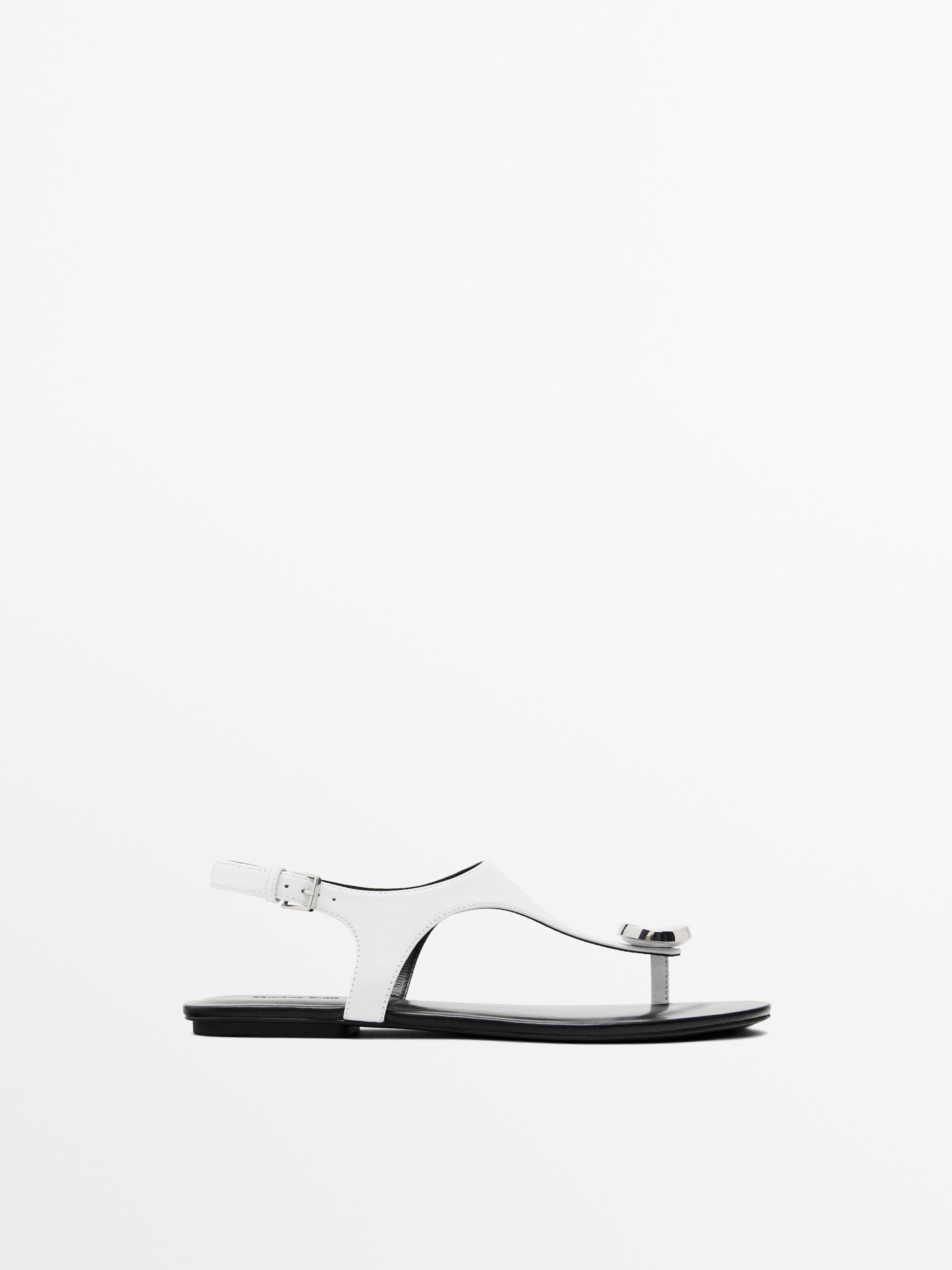 Flat leather sandals with embellished detail | Massimo Dutti US