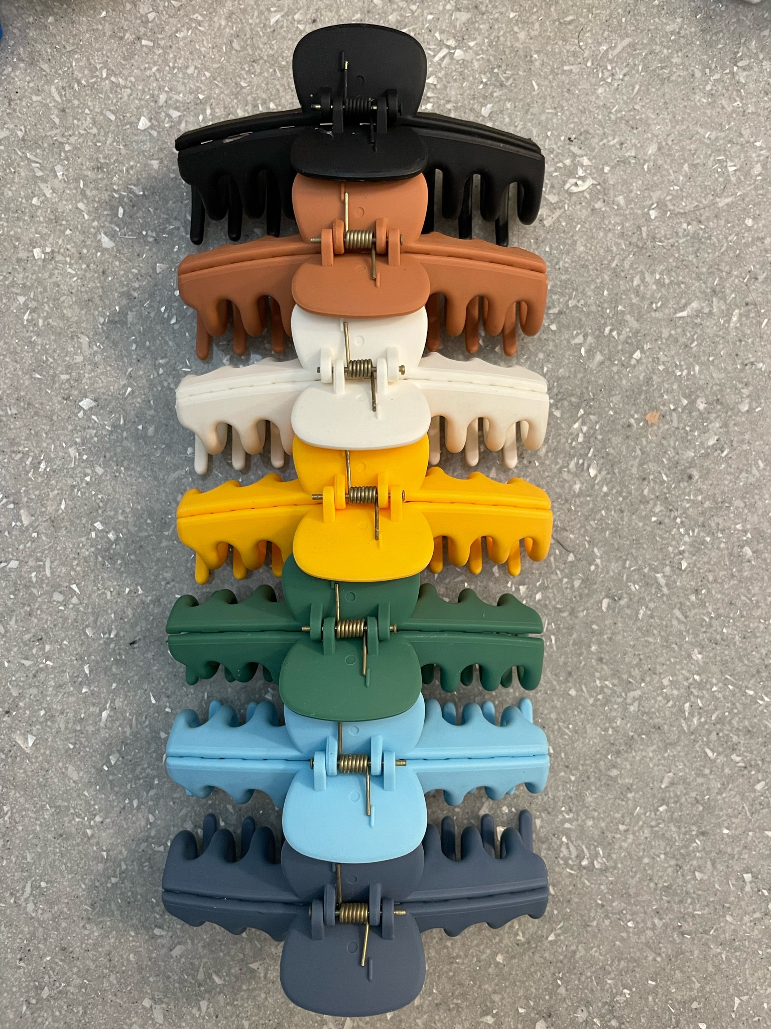 Mother’s Day gift. Gift for mom
Gift for her. Hair clips. Claw clips.

#LTKbeauty #LTKGiftGuide #LTKunder50