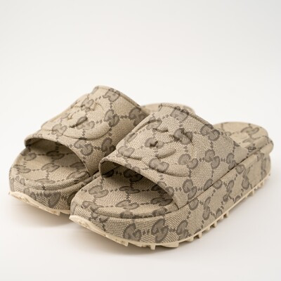 Sandalias de plataforma Gucci talla 13G 13,5 EE. UU. goma beige GG | eBay US
