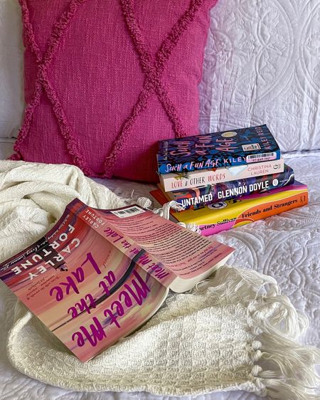 Lush Decor bedding & blanket making my reading setup EXTRA dreamy 😍 Use my code DEL40 for 40% off your Lush Decor order! 

#LTKFind #LTKunder100 #LTKhome