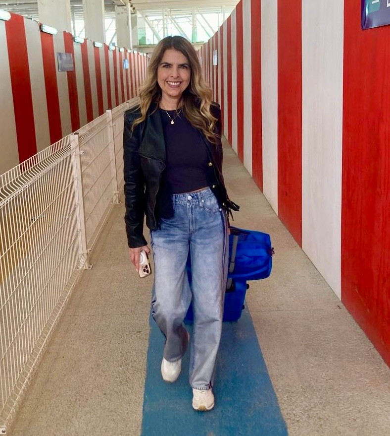 Rag and Bone sweatpants….My favorite pants I love love love them. 


#LTKdayinmylife #LTKTravel