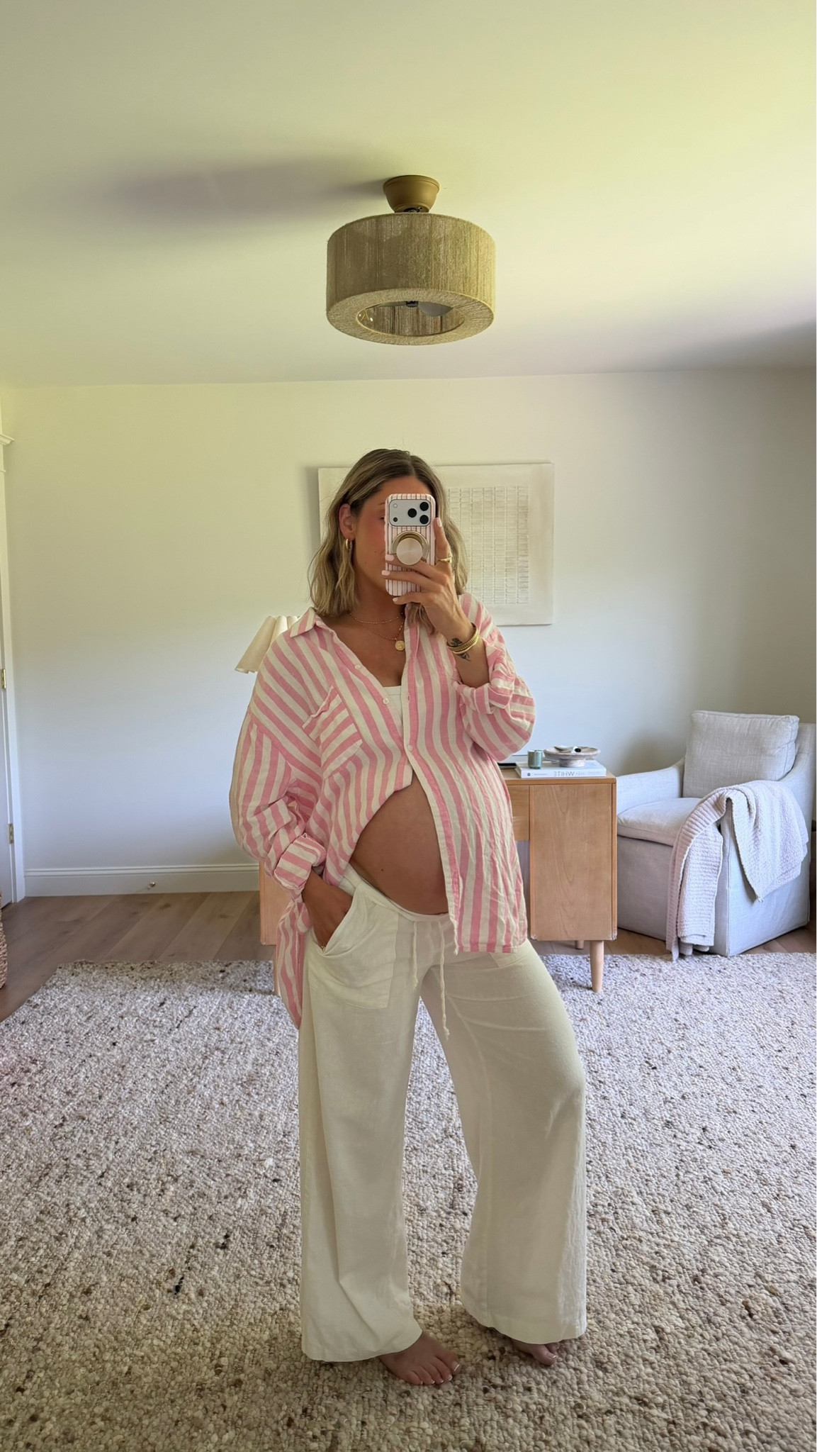If you haven’t gotten yourself a set of linen lounge pants, GET SOME 🙌🏼

*linking similar shirt as this one is out of stock!

#linen #amazonfashion #bumpfriendly #summertime #summerfashion

#LTKBump #LTKActive #LTKmomlife