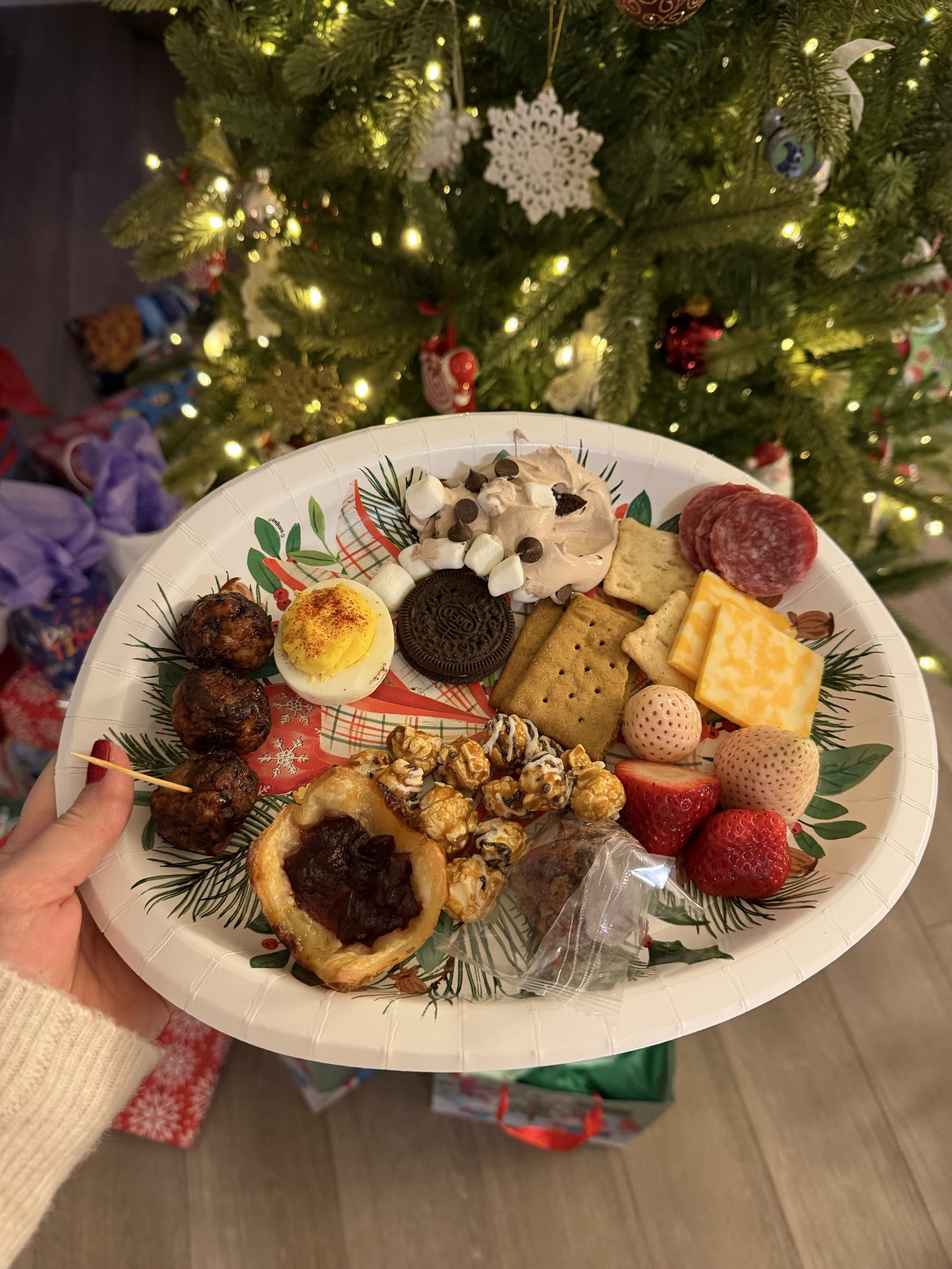 Who doesn’t love a good foodie photo?!

I loved my little app spread for Christmas Day Dinner. This photo was too good to share from Christmas Day!

I hope everyone has had a great Holiday Week. 



#LTKfoodie #LTKdayinmylife #LTKHoliday