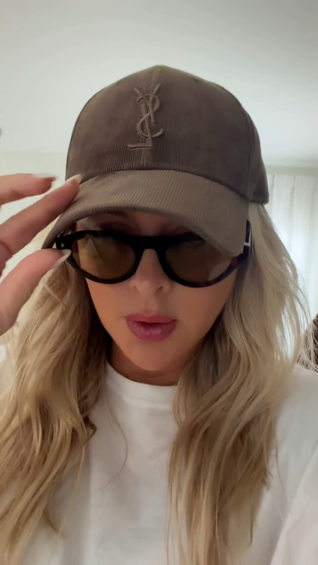 My best seller hat and sunnies!🧢🍂

Fall style. Sunglasses. Baseball cap. ￼

#LTKgrwm #LTKootd #LTKOver40