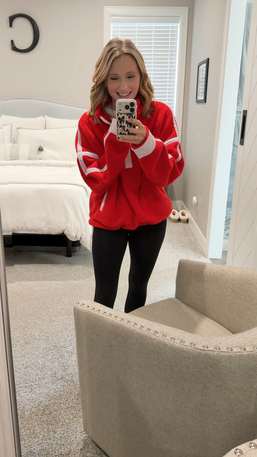 Next up is the Valentines Day workout look! Loving this red fleece quarter zip! So comfy and perfect for on the way to your morning workout! 

#LTKSeasonal #LTKValentine #LTKootd