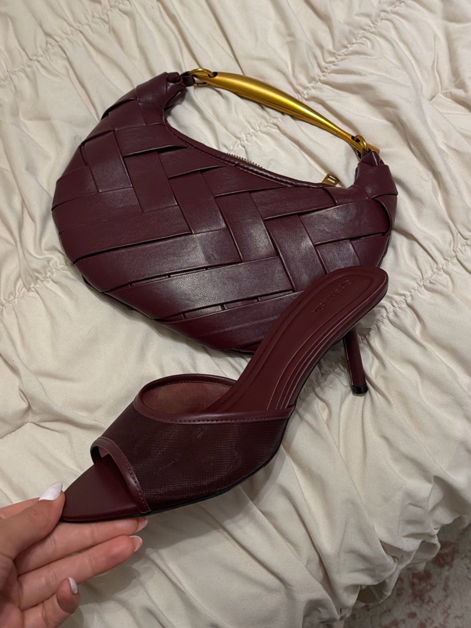 Mesh heels
Kitten heels
Red heels
Maroon heels