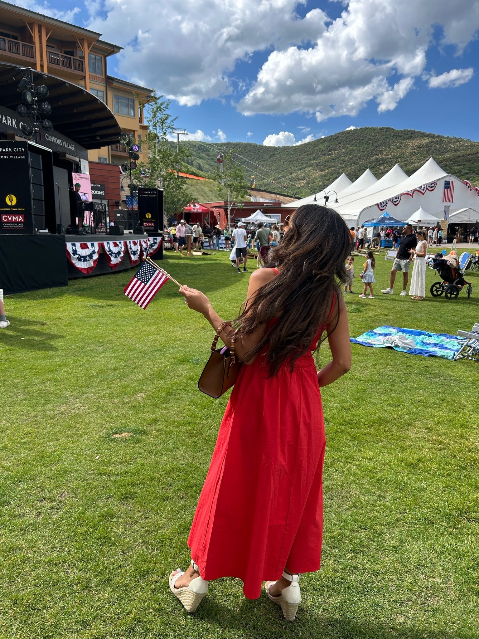Summer Dress
Fourth of July Dress 
Summer Fit 
Park City Fashion 
Summer Style

#LTKootd #LTKSeasonal #LTKOver40