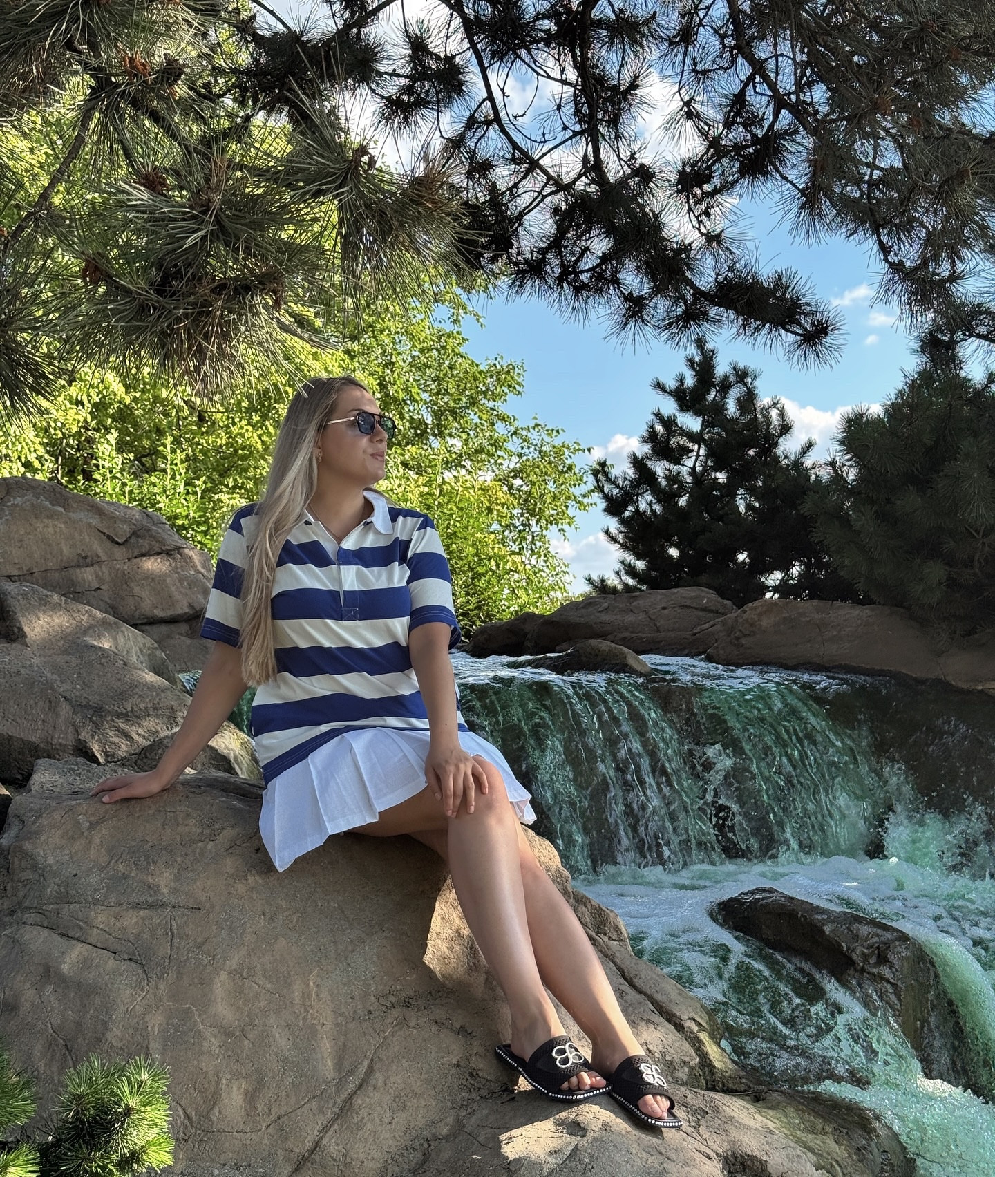 🌊🪨A light striped dress, the coolness of the waterfall, and the stillness of the rocks — the perfect summer moment.💙🤍 @zesica_official @merokeetyofficial @zesica_amzcollab  #influencer #dress
#zesica #howistyle #zesicaofficial #springstyles #styleonabudget #whatshewore #styleinspired #fashiononabudget #amazonstyle #amazondress #maxidresses #amazonfashion #styling