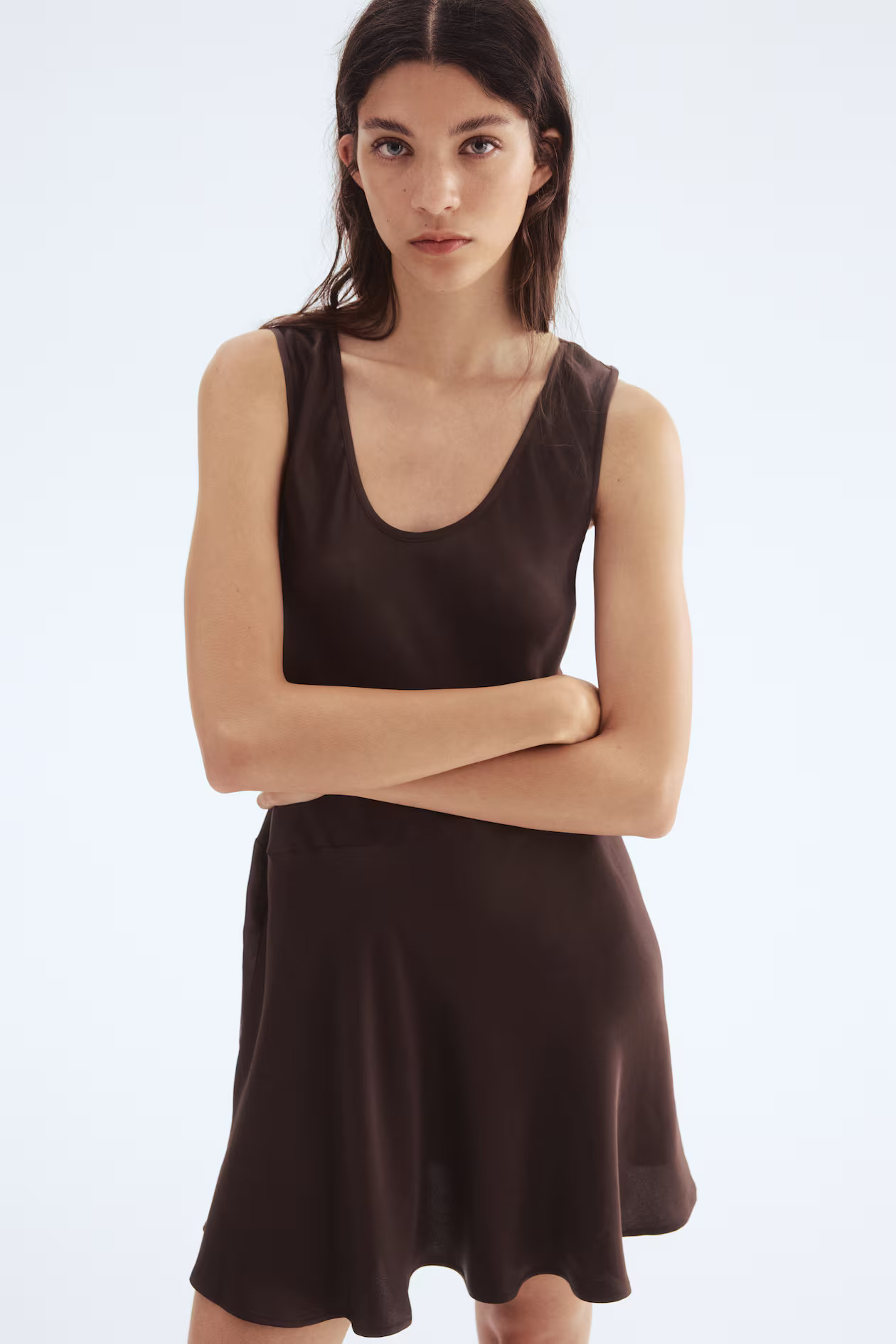 Ausgestelltes Satinkleid | H&M (DE, AT, CH, NL, FI)