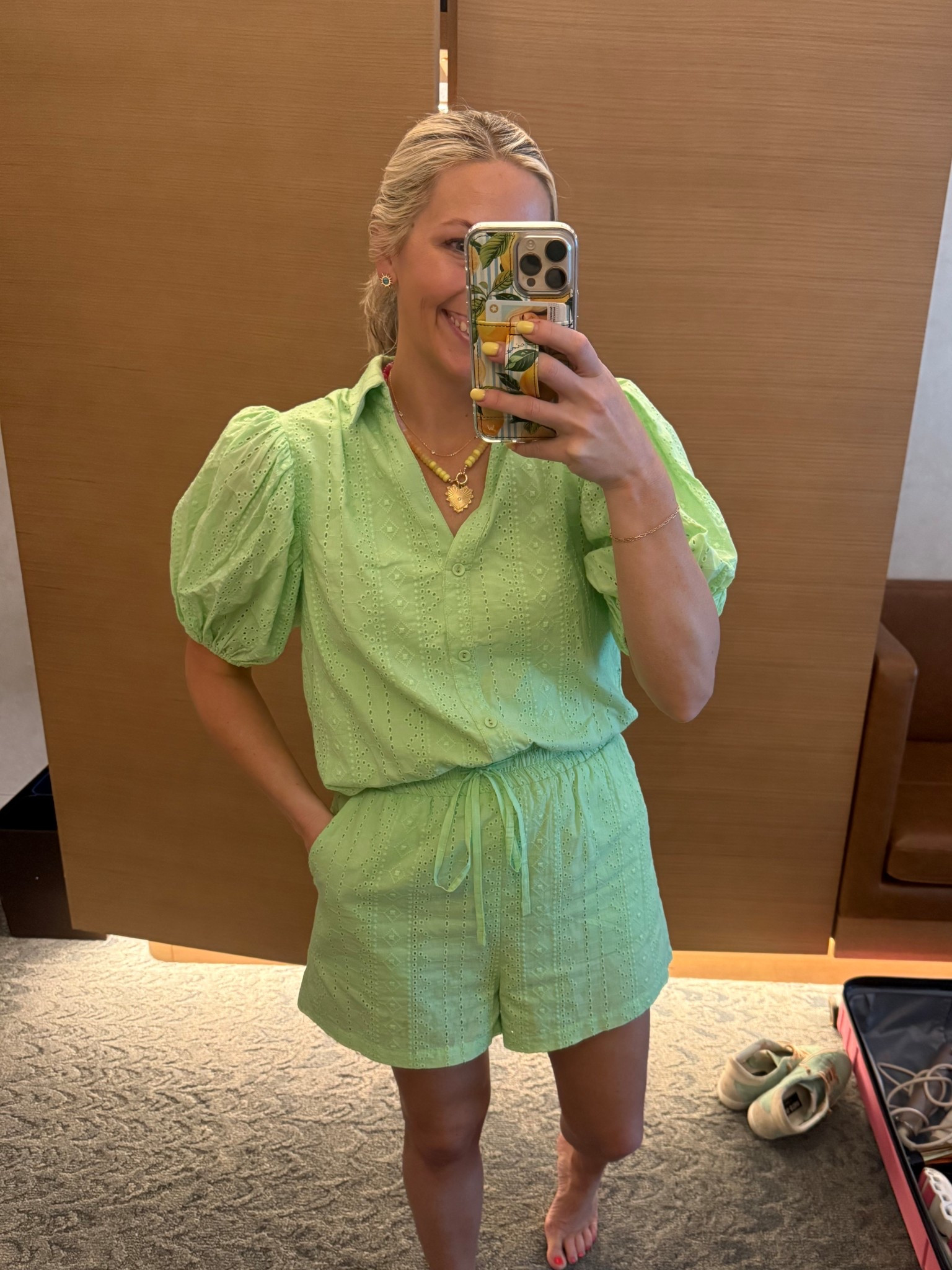 Lunch fit from Avara! 
Wearing size small in both and my code is bobbi15 
Necklace and earrings: Erin McDermott and my code is Bobbi 

#LTKFindsUnder100 #LTKStyleTip #LTKFindsUnder50