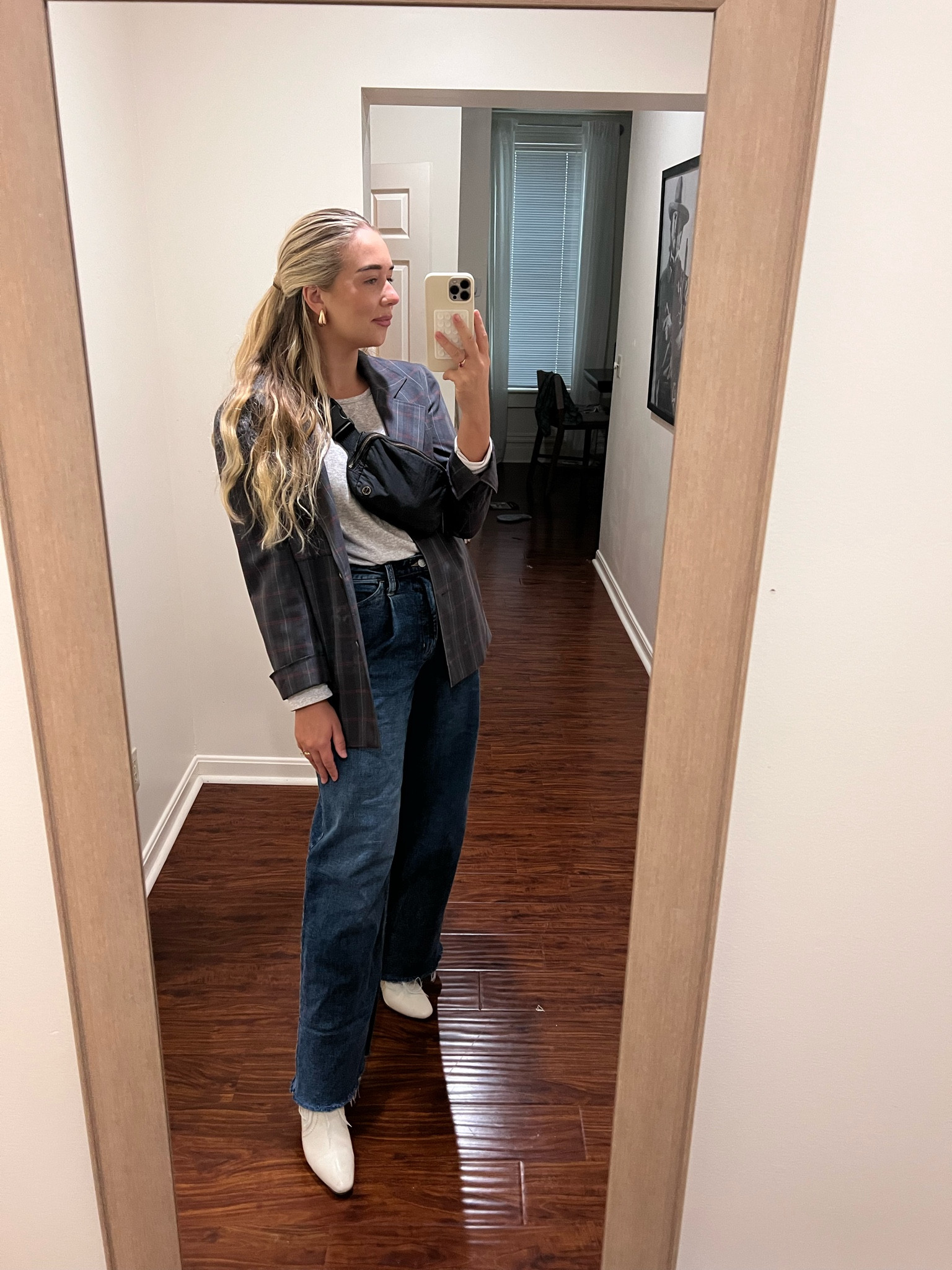 happy weekend✨ 

started the morning out walking to get coffee then headed out of town for a dear friends wedding 🤍 #ootd   THESE JEANS ARE MY FAV BANANA REPUBLIC JEANS THAT & I JUST CUT THE PRE FOLDED CUFFS TO MAKE THEM LONG! 🫶🏼 #fallclothes #autumn

#LTKstyletip #LTKmidsize #LTKfindsunder50