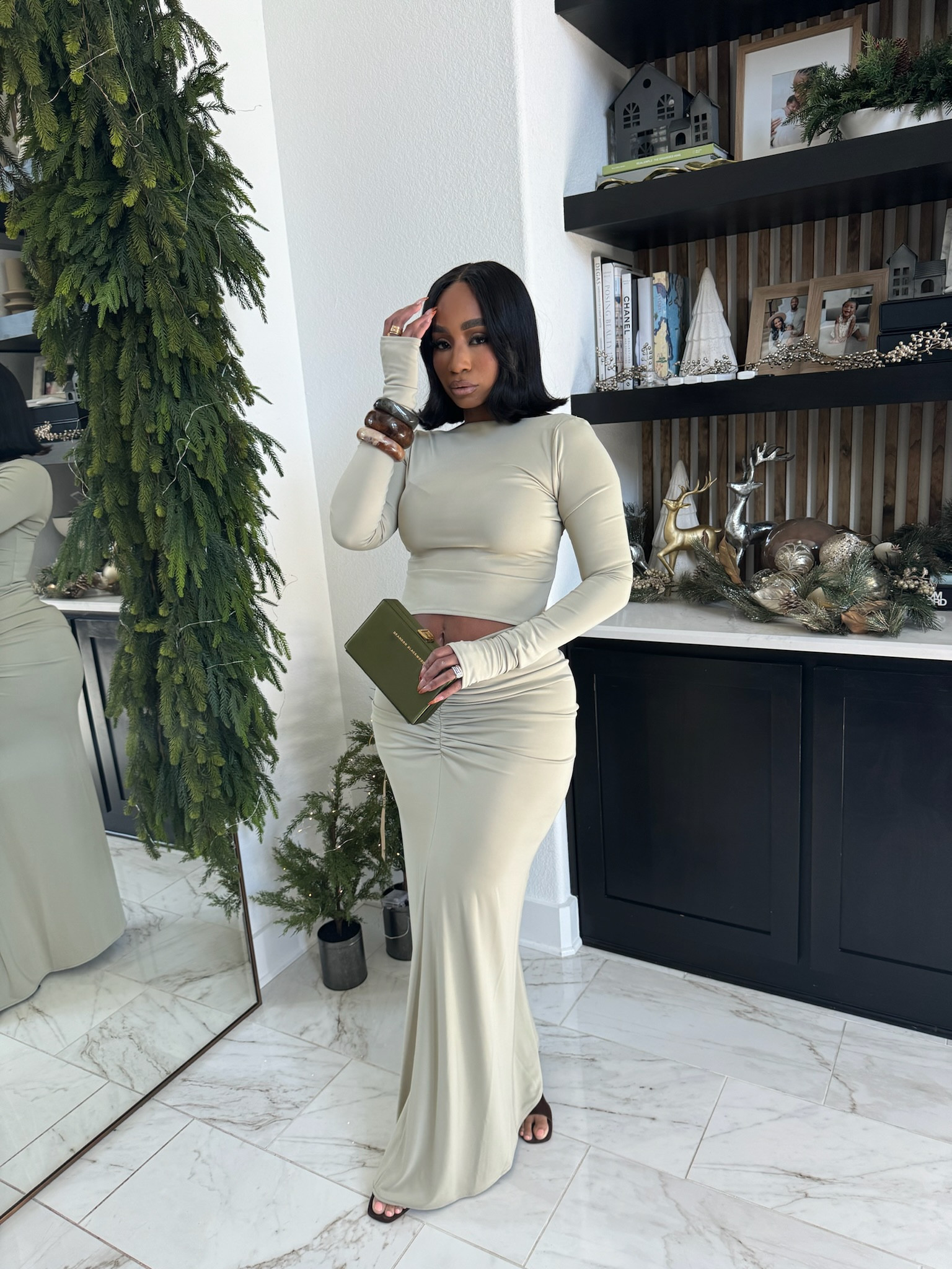 Monochromatic look inspo!


#LTKStyleTip #LTKMidsize