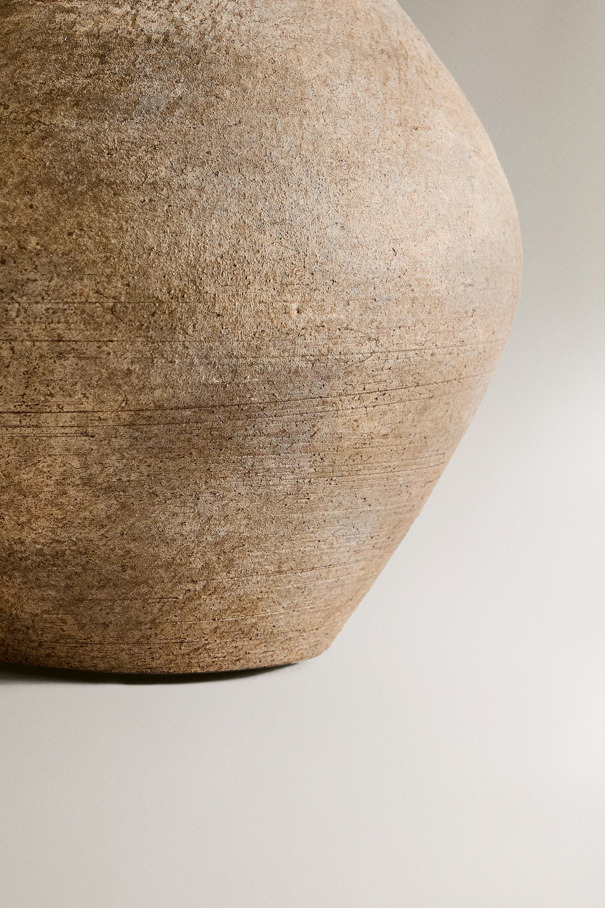 TERRACOTTA VASE | Zara US