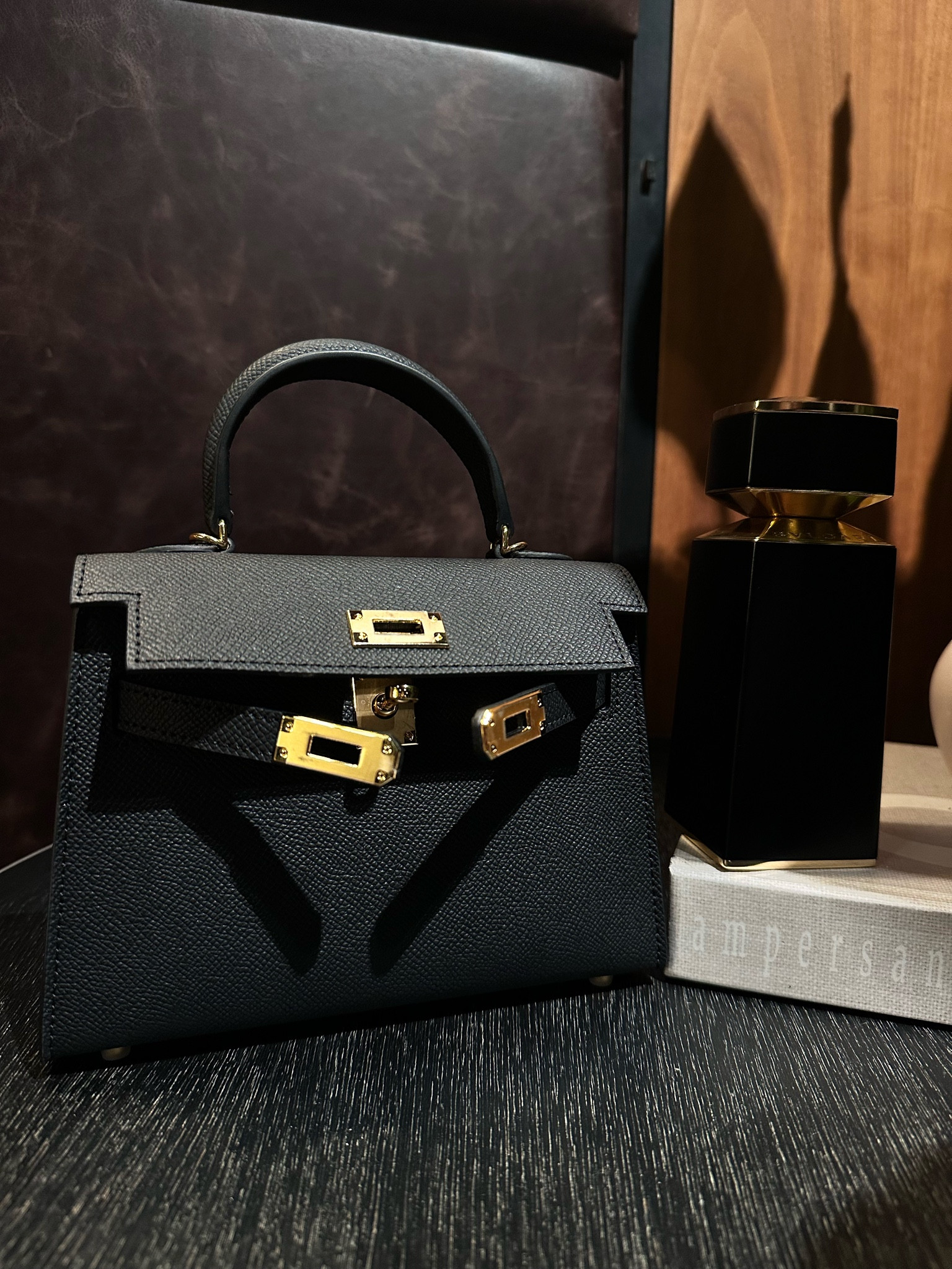 Classic black look for evening wear 

#Bvlgari #Bvlgariperfume #LTKbags #blackpurse #blackminibag #fashion 