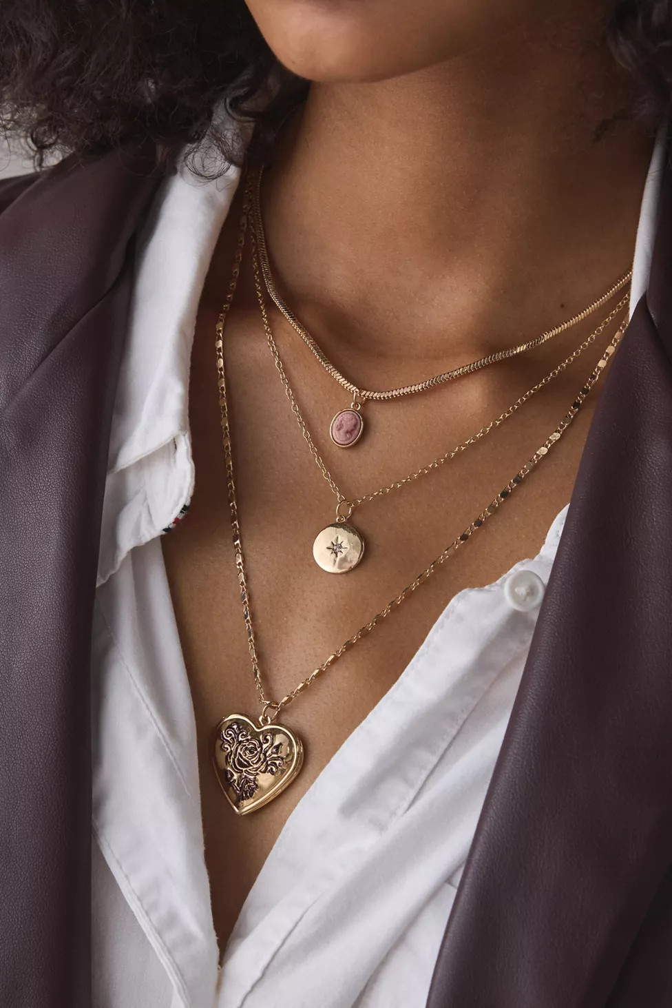 Sabrina Pendant Layered Necklace | Urban Outfitters (US and RoW)