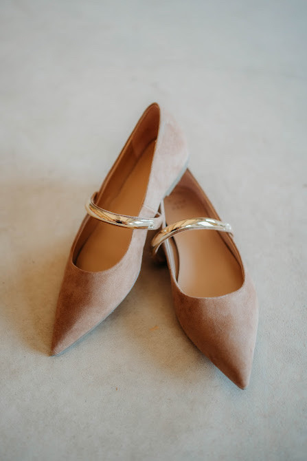 Fall flats 

Cute fall outfits

Target fashion  fall fashion  denim jeans  casual outfit  heels  fall transitional outfits  shoes 

#LTKFindsUnder50 #LTKStyleTip #LTKShoeCrush