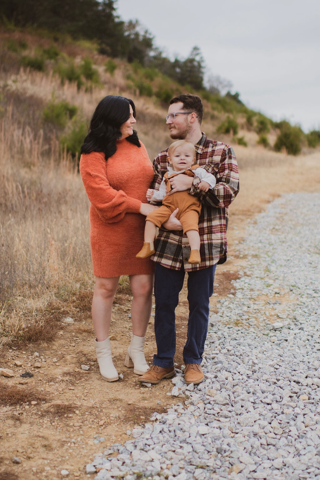 The perfect fall/winter family photoshoot outfits!

Fall photoshoot | family pictures | fall family pictures | family style | matching family outfits | amazon fashion | amazon finds

#LTKHoliday #LTKSeasonal #LTKfamily