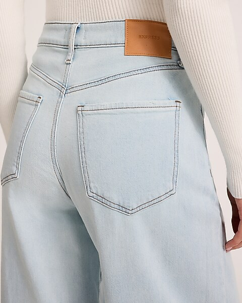 Low Slung Light Wash Baggy Jeans | Express