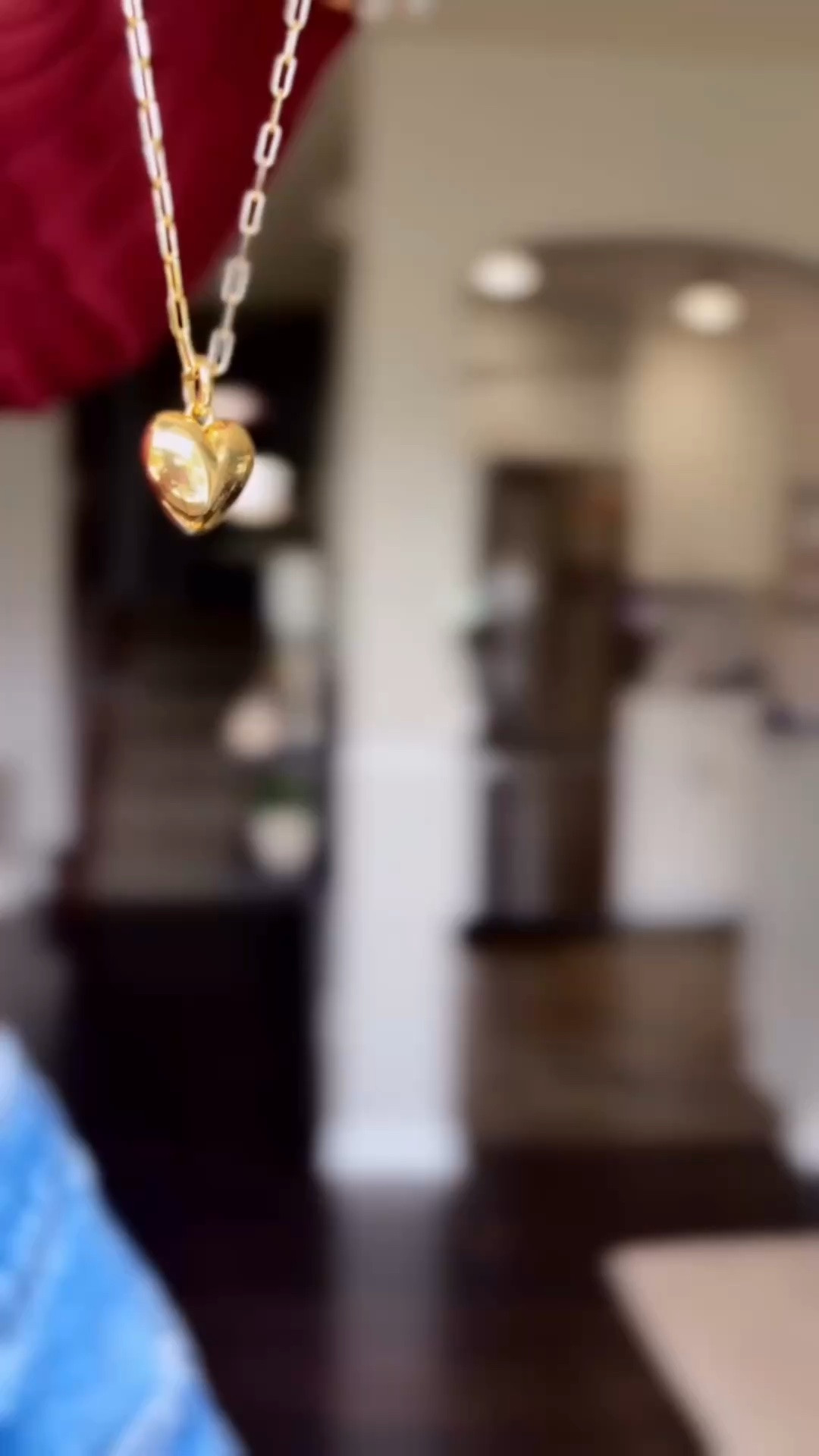 My necklace needs to go with me morning☀️ through night🌚I typically don’t have time or forget to change accessories with my looks so this heart necklace fits my life perfectly! 

@analuisany has the prettiest jewelry!! Luxury pieces without the price tag.

Hypoallergenic. Tarnish Free. Water Resistant.

Free shipping. 2 yr warranty.👏

Follow and comment SHOP for a link!

#gifted #necklaceoftheday #heartnecklace #giftideasforher♥️