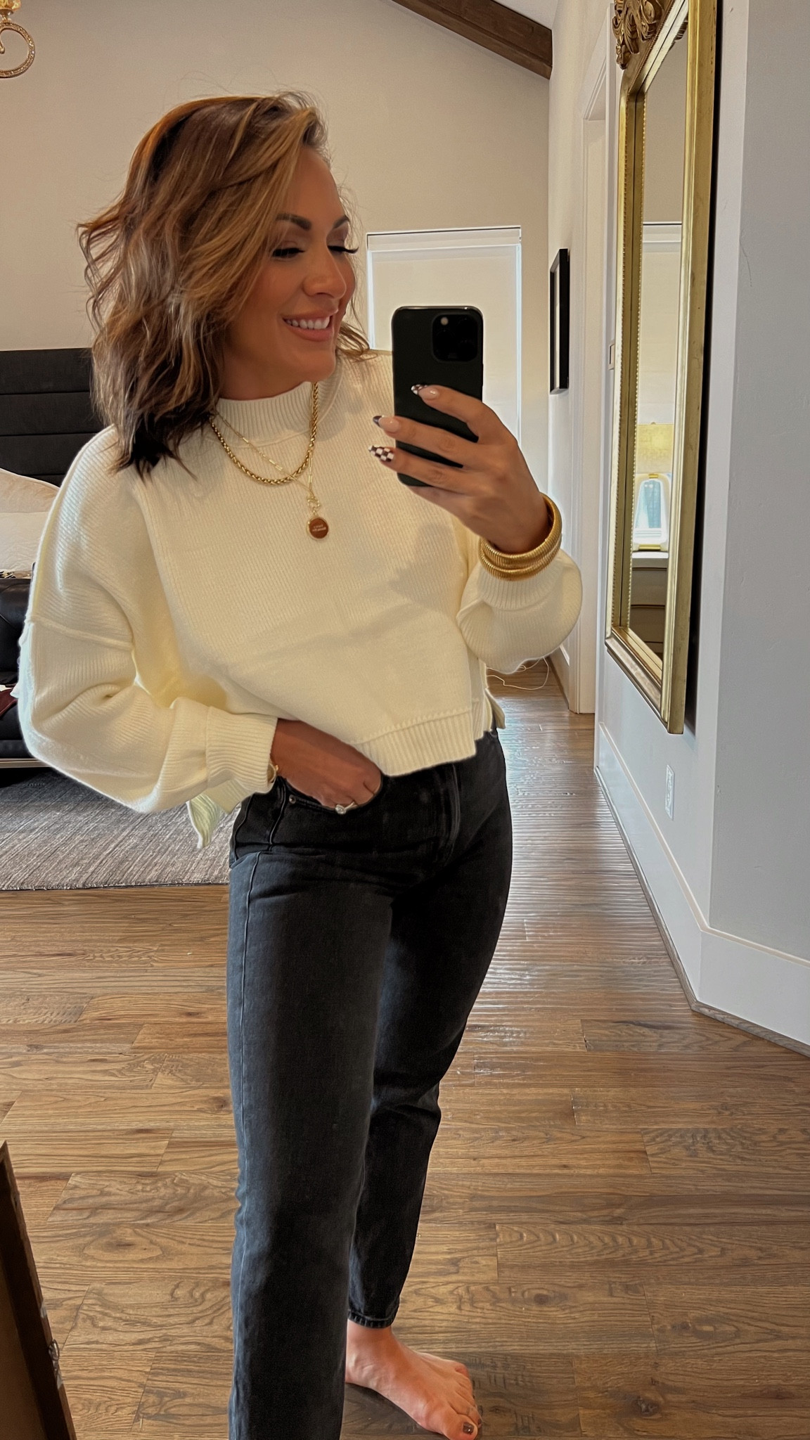 The perfect cropped sweater! 