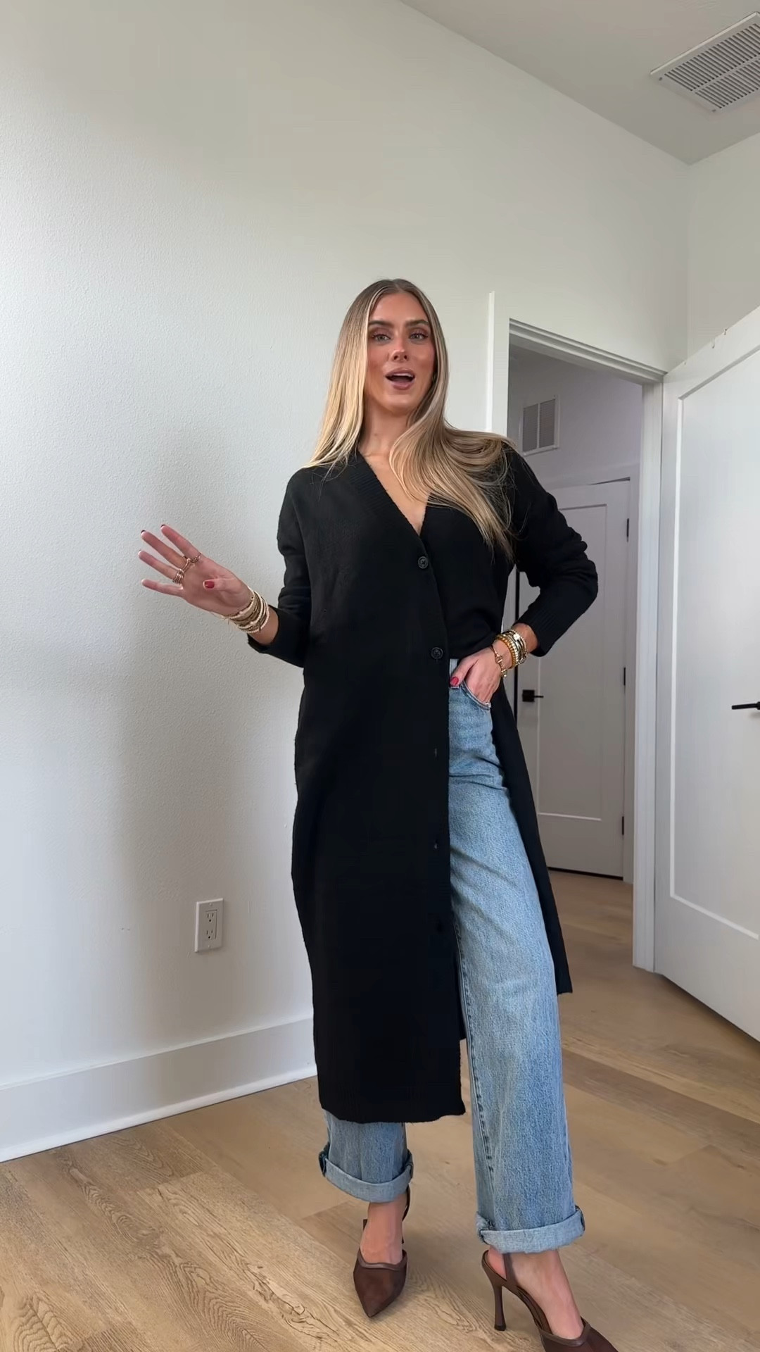 This Maxi Cardigan Sweater from Scoop is designed to go to great lengths in your everyday wardrobe. Equally elegant and comfy, this maxi cardi is crafted in a soft, breathable knit and features a button-front closure for easy, versatile styling options. This maxi cardigan sweater provides a chic, figure-skimming silhouette that looks great paired with Scoop’s Wide-Leg Jeans (sold separately). Only at Walmart.

#LTKFindsUnder50 #LTKootd #LTKHoliday