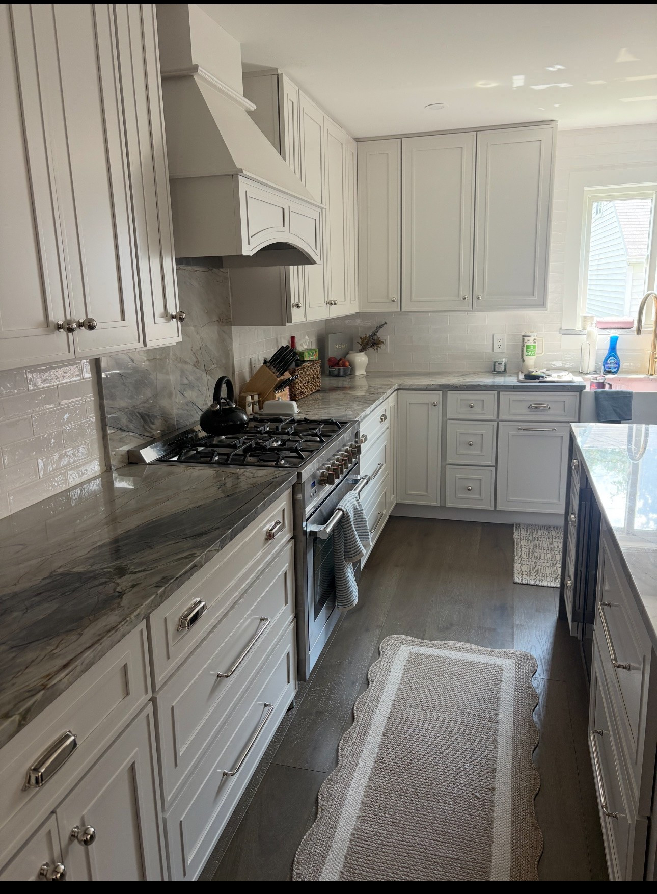 Affordable home hardware and runner for kitchen

Polished nickel cabinet hardware

#LTKdayinmylife #LTKHome #LTKSaleAlert