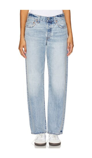 LEVI'S 501 90s Straight in Denim-Light. | Revolve Clothing (Global)