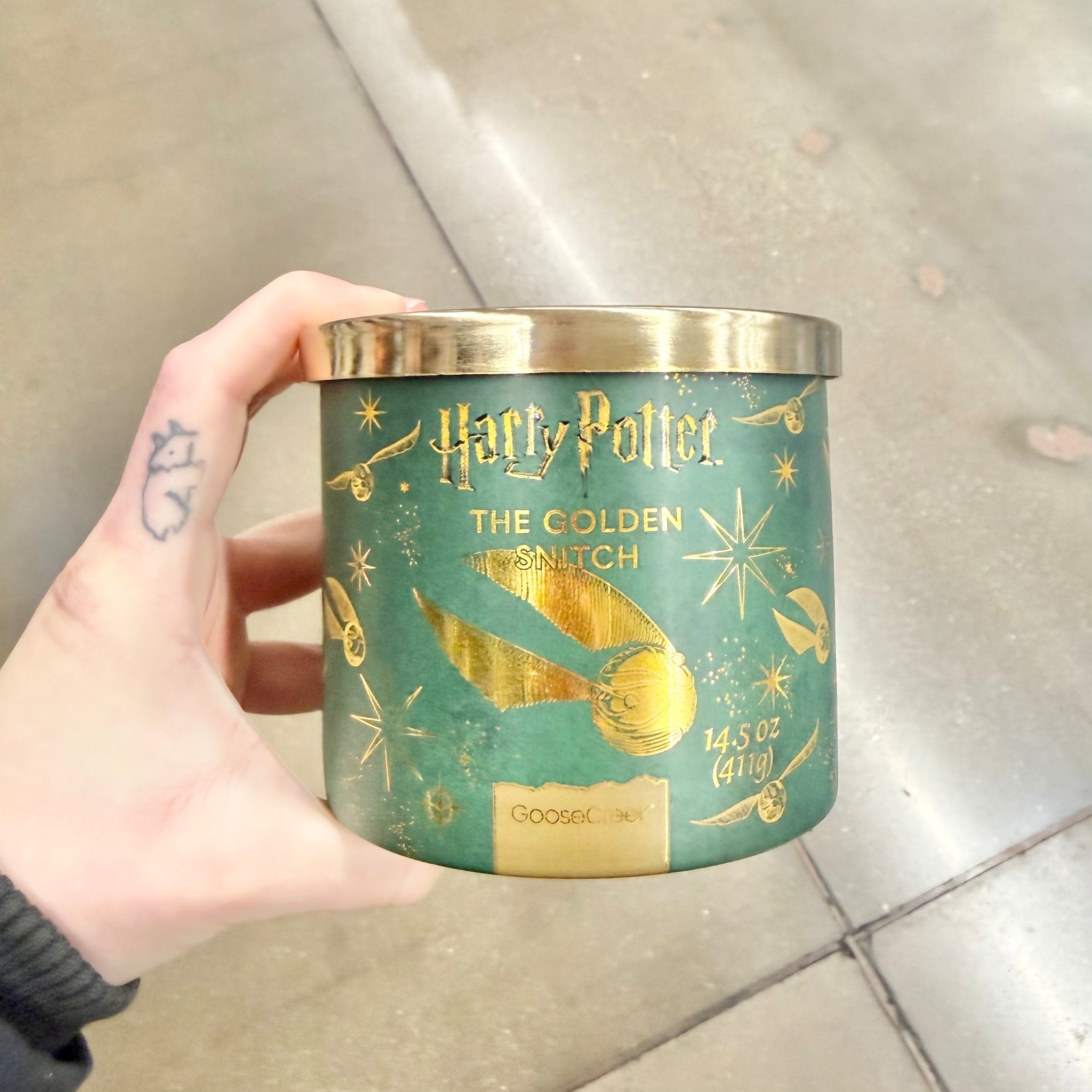 @walmart 
Goose Creek Harry Potter Golden Snitch 3-wick Crackling Fresh-Cut Grass, Morning Moss, Damp Earth & Bright Bergamot Scented Jar Candle, 14.5oz
$13.22

#LTKFindsUnder50 #LTKHome