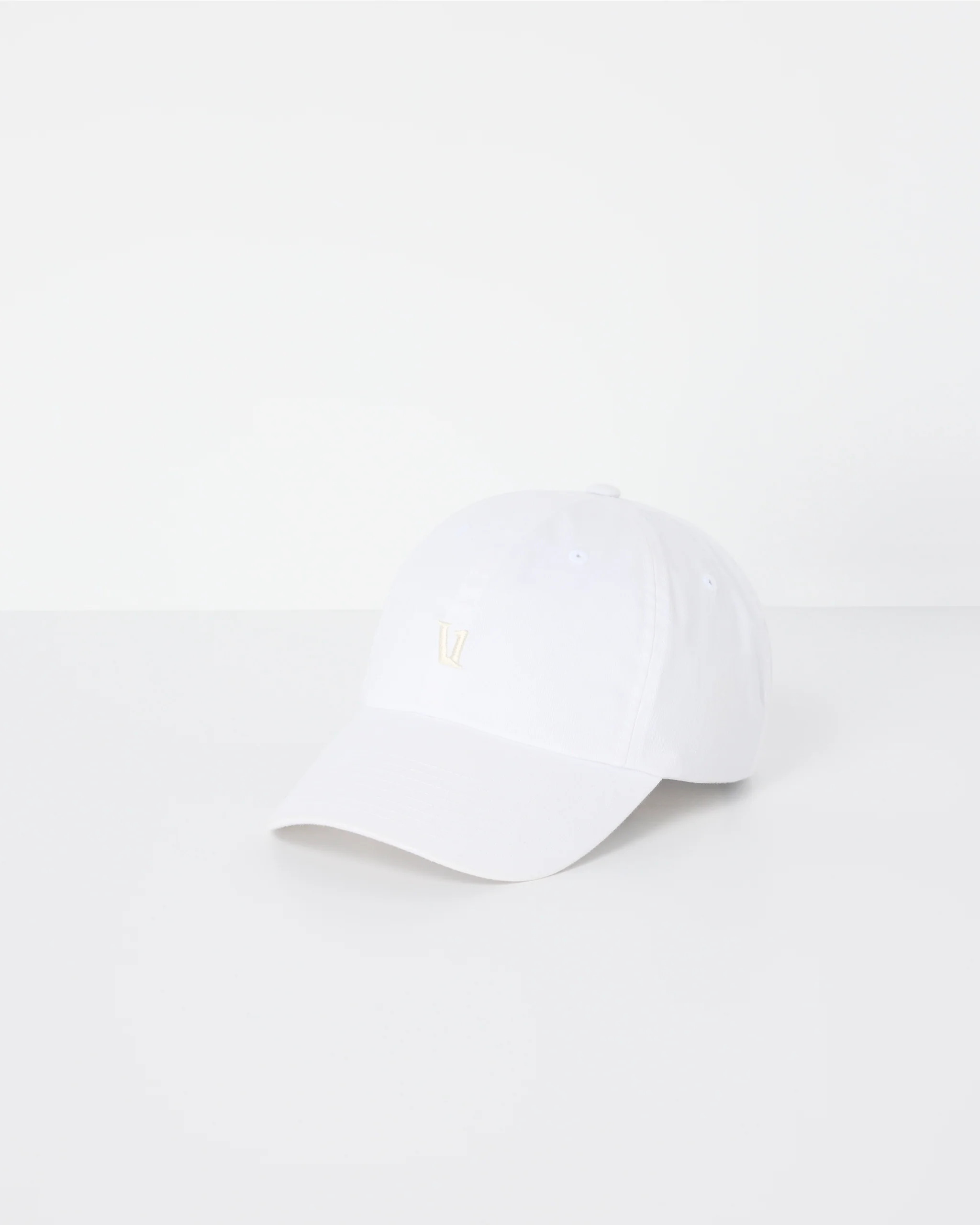 Vuori Dad Hat | Low Profile White Hat | Vuori | Vuori Clothing (US & Canada)