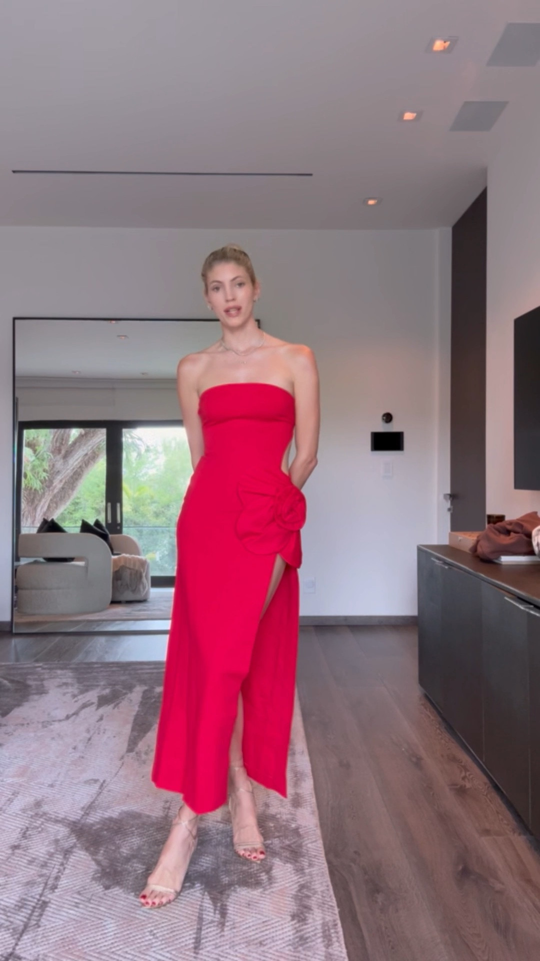 This red dress is sure to turn heads✨🌹 Love this fabric because it really sucks you in! 

#LTKWatchNow #LTKStyleTip