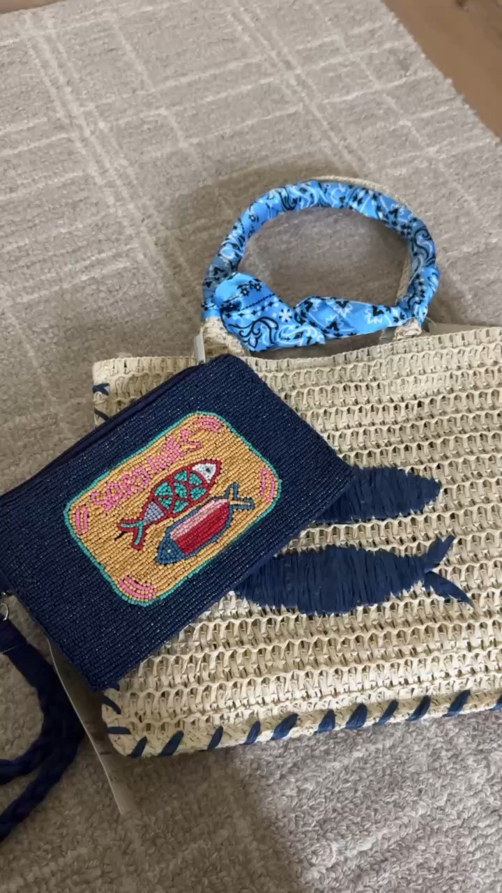 Crazy that these are from Walmart! The bead quality is actually amazing 😍🙌🏼

#walmart #momlife #easygifts #matchingbags #walmartfinds

#LTKSeasonal #LTKootd #LTKdayinmylife