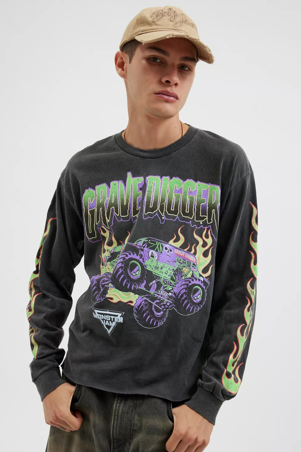 Grave Digger Monster Truck Cropped Long Sleeve Graphic Tee | Urban Outfitters (US and RoW)