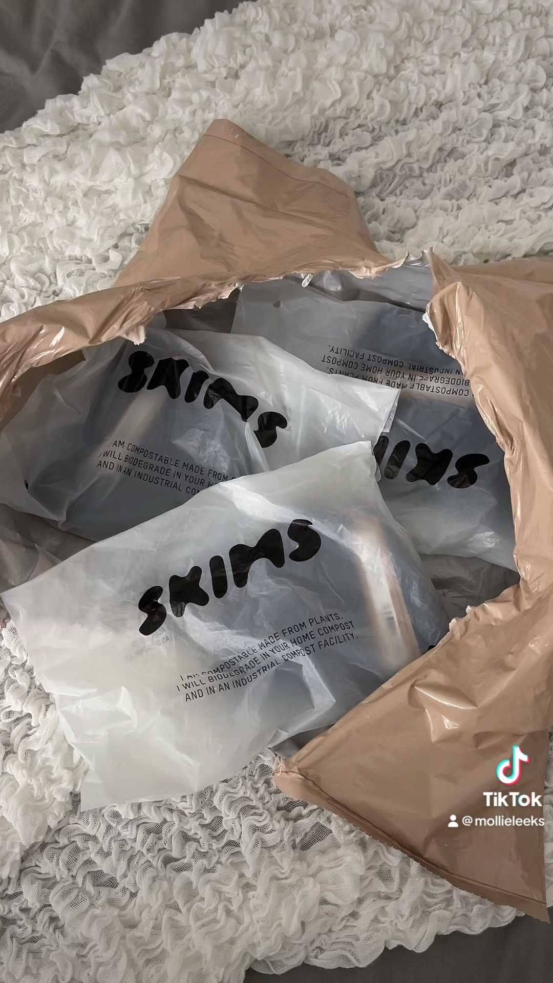 open my SKIMS order with me🫧

#LTKstyletip #LTKVideo #LTKSeasonal