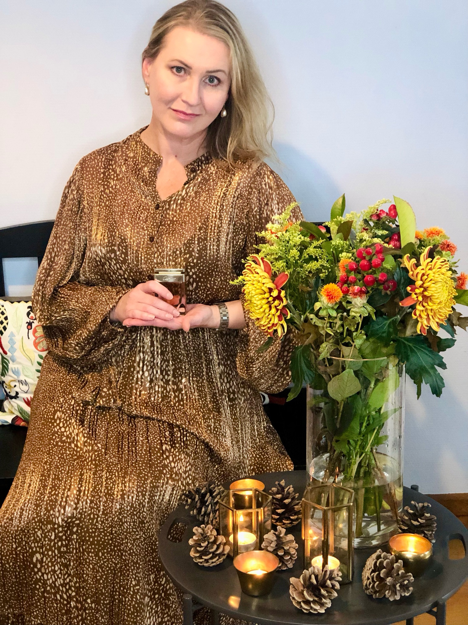 ✨ A super chic scent for the cooler season: La Panthere Eau de Parfum by Cartier ✨

Important Note: The perfume and the EdT are totally different fragrances so my recommendation is only about the EdP version. 

This is the kind of scent that makes you smell elegant, feminine, sophisticated, chic… and well, expensive. I got a sample, fell in love, made everyone else around me fall in love in it as well and eventually I just had to have it. 

Perfect gift for the luxury loving bold person in your life 🎁🌟

#LTKstyletip #LTKHoliday #LTKbeauty