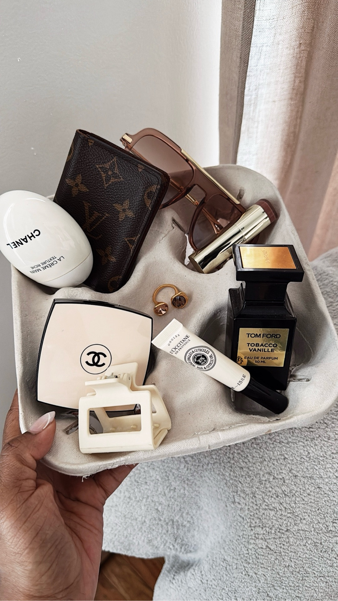 You do not need to spend a fortune to glow up your beauty routine✨ A real glow up isn’t always about doing more — sometimes it’s about doing the right small things consistently 🙌🏾 turn your audio on to hear my 4tips to do just that 💪🏾 

#LTKmorningroutine #LTKBeauty #LTKselfcare