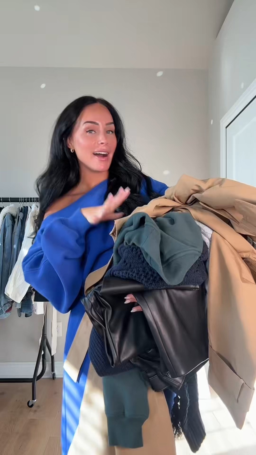 #abercrombiepartner  @abercrombie sale 😍 must haves! 

25-50% Off Everything + Stackable Promo Code: CYBERAF for 15% off


My sizing 5’7, 145lbs, 32dd
I’m wearing size large tops, size small tall pants 


 *Offer valid in stores and online from 11/24/2025-12/1/2025 in US/CA. Excludes clearance and gift cards. Online price reflects discount.
*Use code CYBERAF to get an additional 15% off everything in stores and online at checkout from 11/24/2025-12/1/2025 in US/CA. Excludes clearance and gift cards. See details online.


#LTKCyberWeek #LTKSaleAlert #LTKHoliday