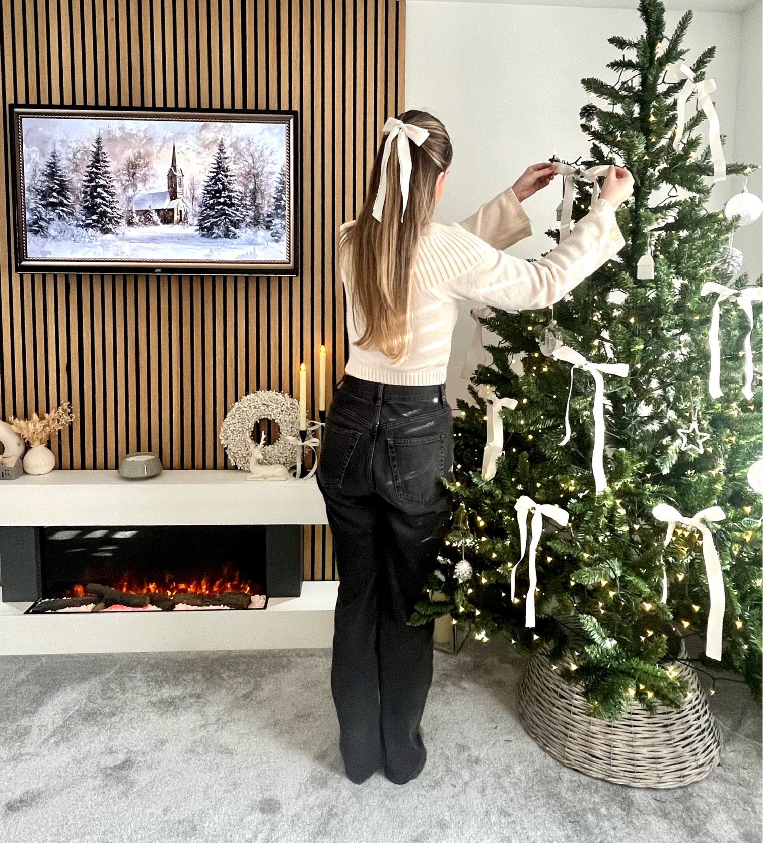 Christmas decor, Christmas tree decorating, Christmas ornaments, neutral Christmas accessories, neutral home styling 

#LTKhome #LTKuk #LTKwinter