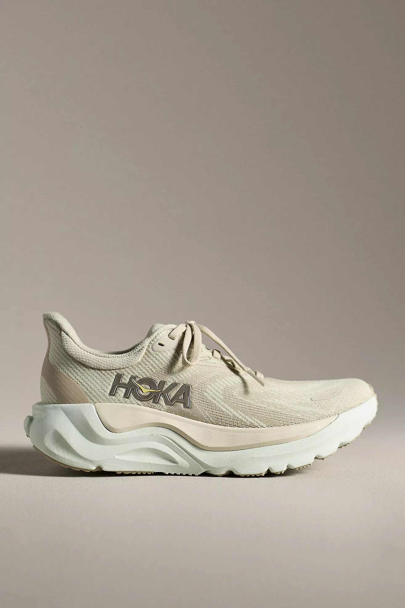 HOKA® Arahi 8 Sneakers | Anthropologie (US)