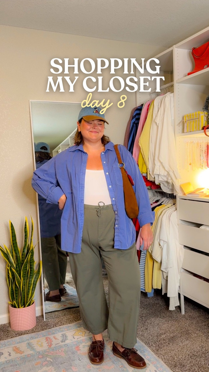 day 8/30 shopping my closet using my Japanese color book again 📖💙🍀

another chessy coded outfit in the books 🤷🏻‍♀️

@gap @aerie @timberland 

#shopmycloset #over30style #chessyoutfit #plussizefashion