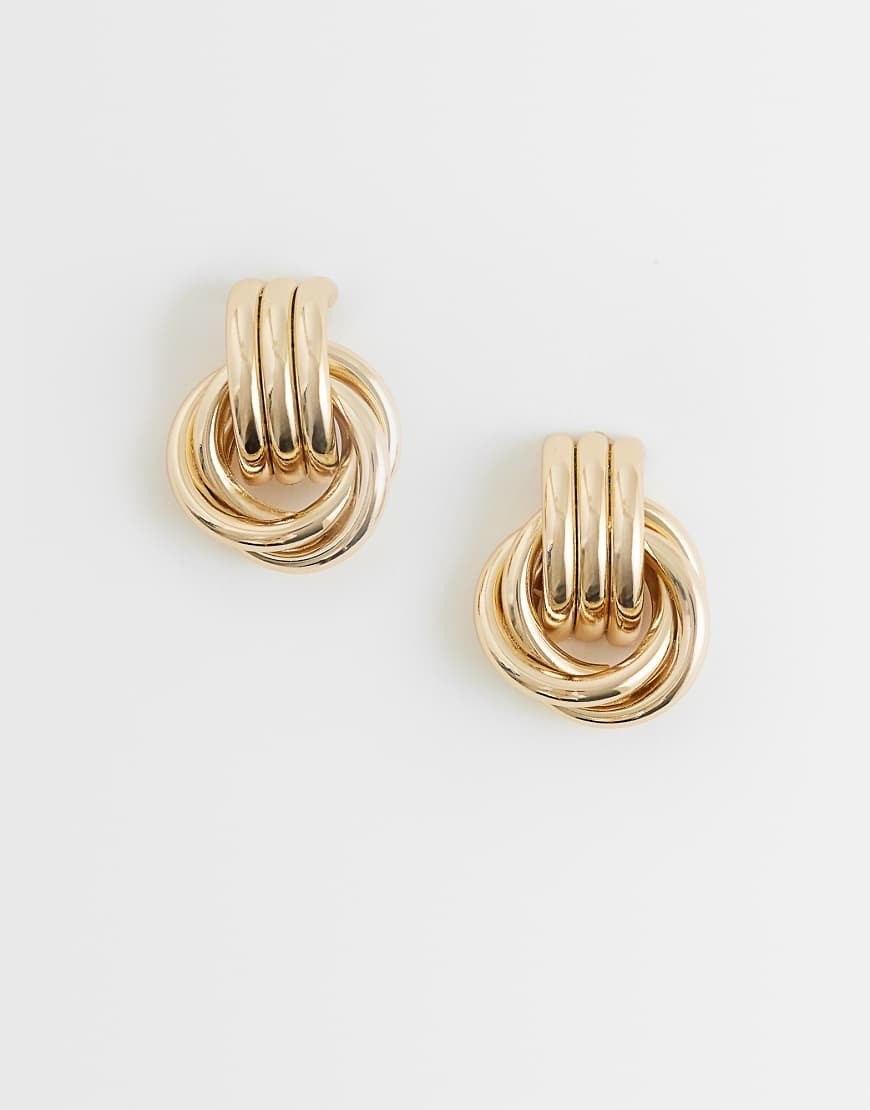 The ultimate gold statement earrings. 🏷️

#LTKWorkwear