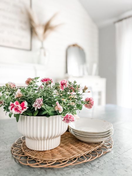 The famous fluted planter from Walmart is back in stock in the 8” (shown here) and 12” sizes and on sale. 

Ceramic planter, white planter, fluted pot, white ceramic planter pot, wall mirror, ornate gold beveled edge mirror, gold wall mirror, pampas grass.


#LTKsalealert #LTKFind #LTKhome