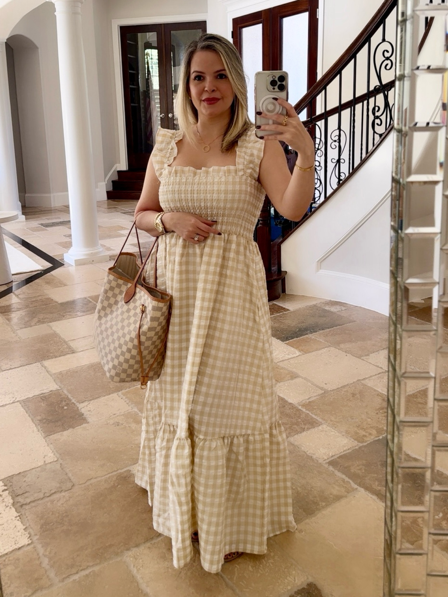 Amazon Finds! 🤩 Este vestido está bello y a súper buen precio 😃

Yo y mi obsesión con los vestidos de cuadritos 😍

#LTKStyleTip #LTKFindsUnder50 #LTKBeauty