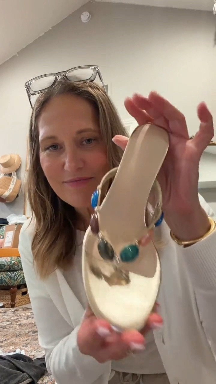You guys raved about these shoes, so I finally ordered them! They are such a good Amazon find, and I’m so excited to wear them all summer. Comfortable, cute, and easy to pair with so many outfits.

#LTKgrwm #LTKdayinmylife #LTKootd