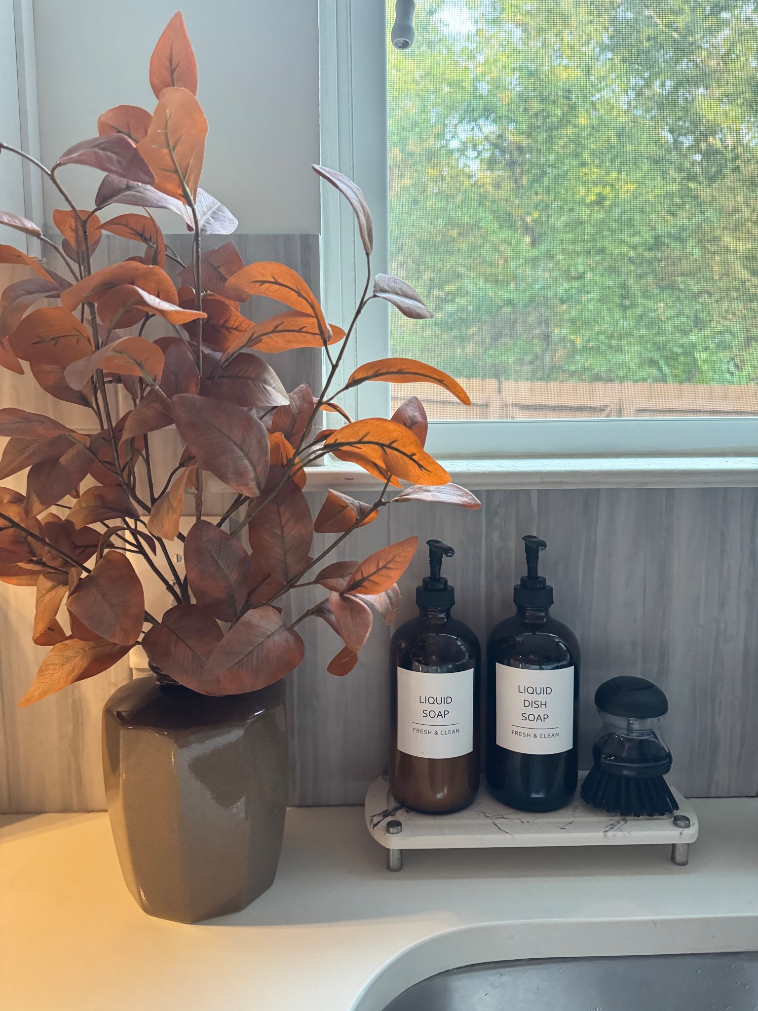 Fall kitchen 

#LTKSeasonal #LTKHome #LTKFindsUnder50