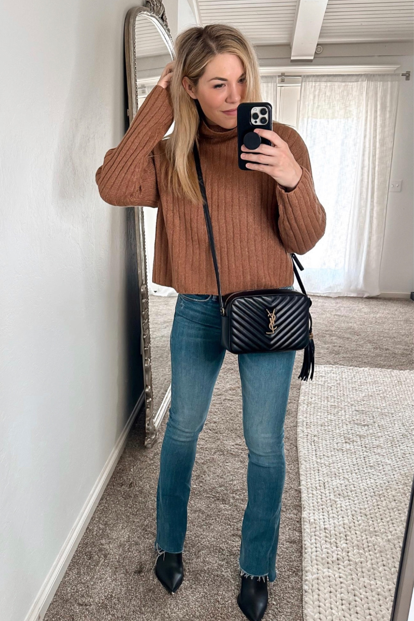 Jeans
Bootcut jeans
Pointy toe boots
YSL bag
#LTKsalealert #LTKshoecrush #LTKstyletip